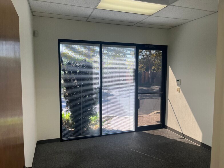 More Photos Of 958 San Leandro Ave, Mountain View Research And Development For Lease