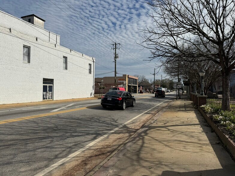 More Photos Of 102 Saint Joseph Ave, Brewton Storefront Retail Residential For Sale