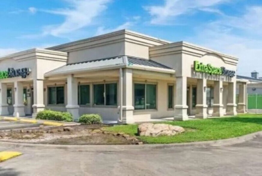 Primary Photo Of 11050-11082 Regency Green Dr, Cypress Office For Lease