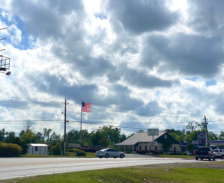 More Photos Of 2811 Highway 71, Marianna Freestanding For Lease
