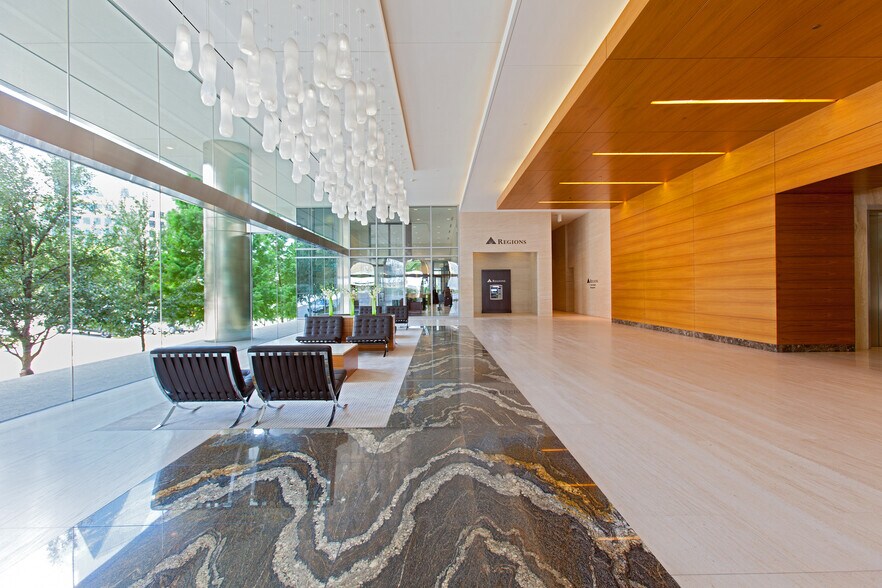 More Photos Of 1717 McKinney Ave, Dallas Office For Lease