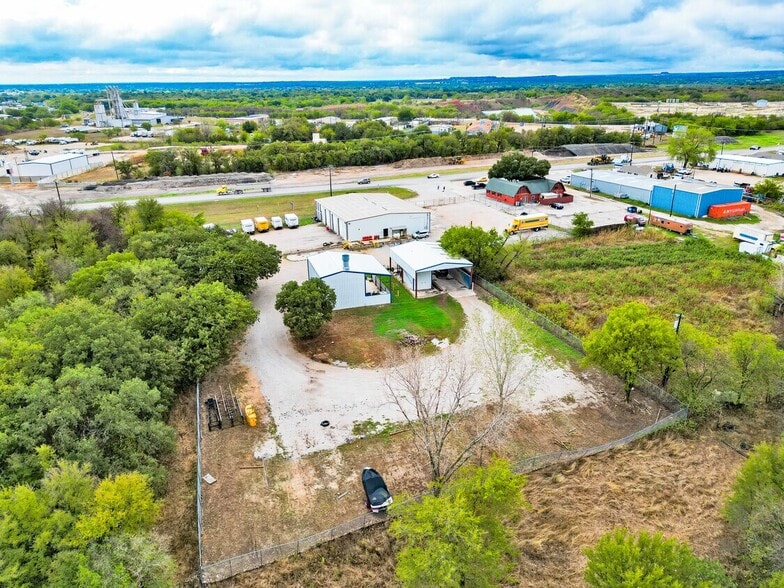 More Photos Of 51 US Highway 380, Bridgeport Distribution For Lease