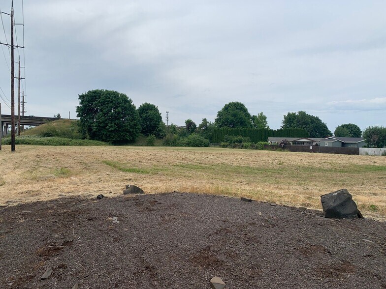 More Photos Of 28th St., Springfield Land For Sale