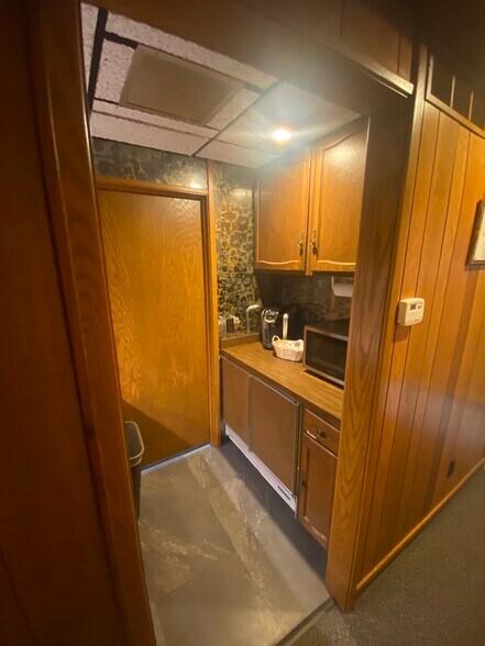 More Photos Of 6133 Aurelius Rd, Lansing Industrial For Sale