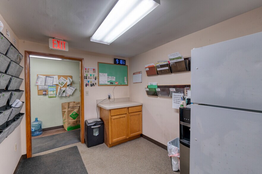 More Photos Of 192 Mayo Rd, Edgewater Light Manufacturing For Sale