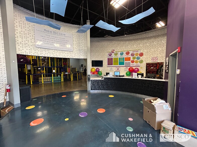 More Photos Of 8247-8303 Day Dr, Parma General Retail For Sale