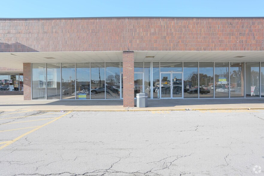 More Photos Of 3801-3995 Nameoki Rd, Granite City Storefront For Sale