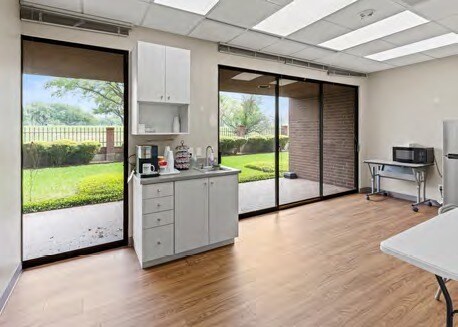 More Photos Of 1901 Babcock Rd, San Antonio Medical For Sale