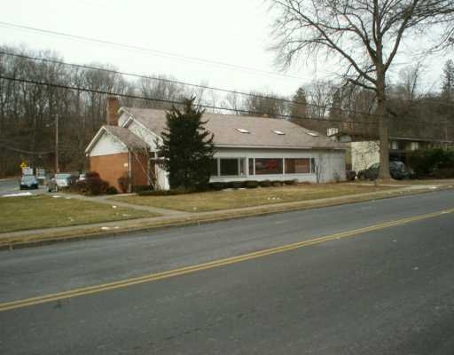 Primary Photo Of 327 Fullerton Ave, Newburgh Medical For Lease