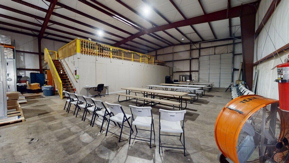 More Photos Of 13720 Immanuel Rd, Pflugerville Industrial For Sale