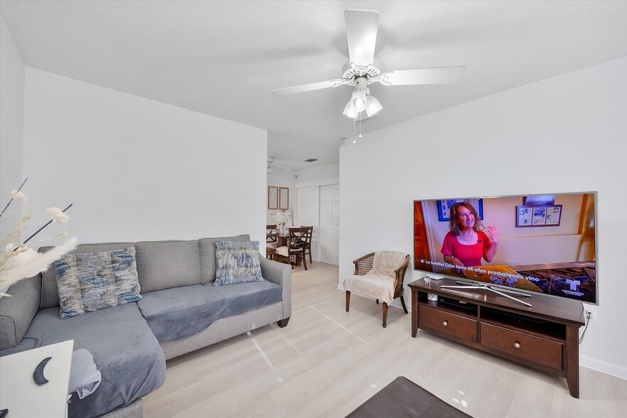 More Photos Of 14260 SW 88th Ave, Palmetto Bay Apartments For Sale