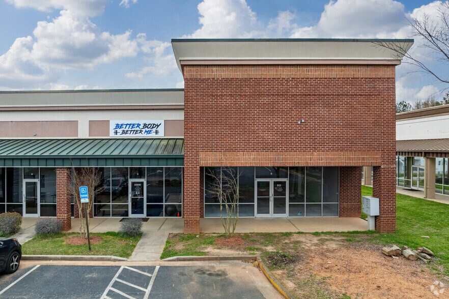 More Photos Of 1601-1611 McDonough Pl, McDonough Storefront For Lease