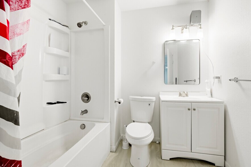 More Photos Of 404 State St, Fort Morgan Apartments For Sale