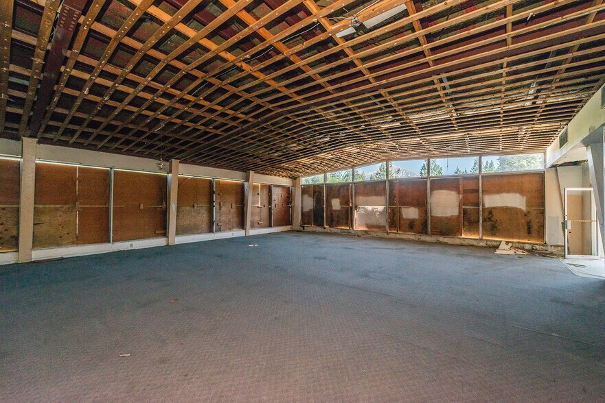 More Photos Of 4221 Siskiyou Ave, Dunsmuir Hotel For Sale