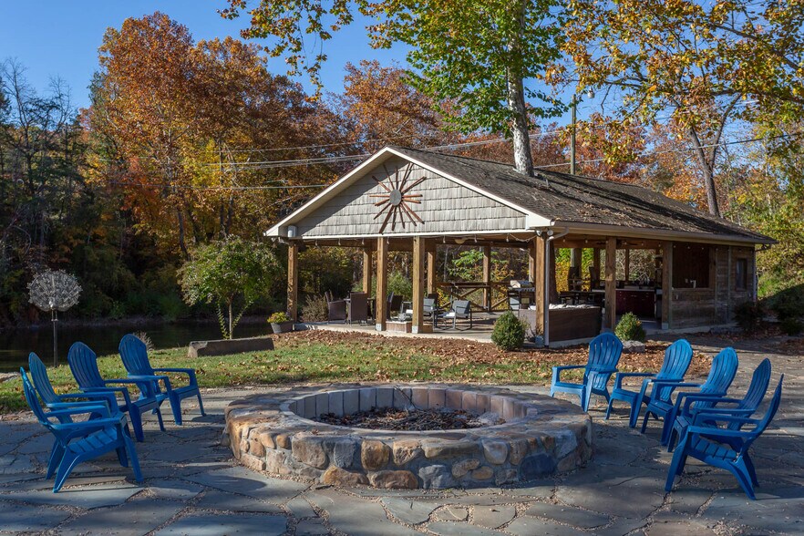 More Photos Of 4301 Longdale Furnace Rd, Clifton Forge Lodge Meeting Hall For Sale