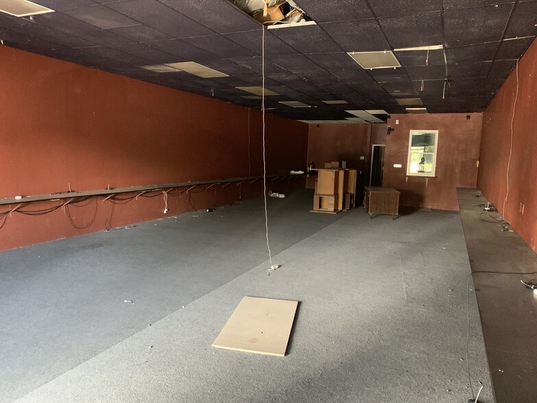 More Photos Of 1702-1780 Robertson Blvd, Chowchilla Unknown For Lease