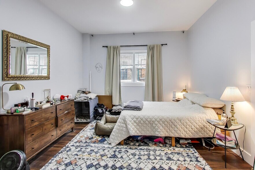 More Photos Of 932 N Richmond St, Chicago Multifamily For Sale