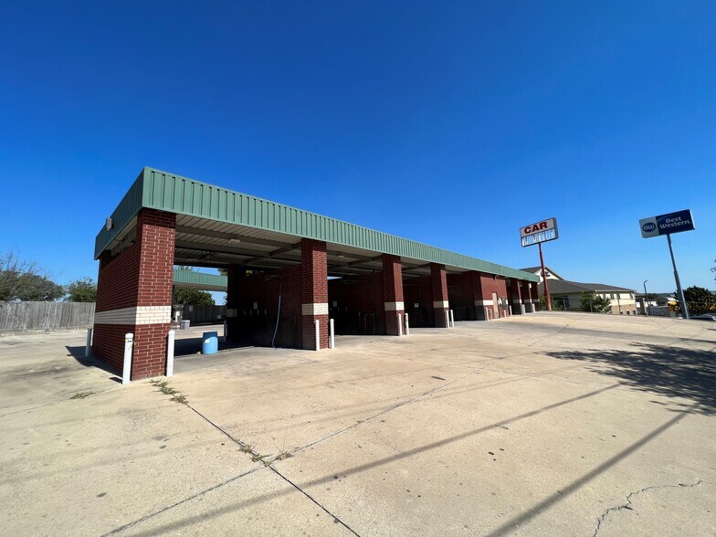 More Photos Of 523 Pan American Dr, Harker Heights Carwash For Sale