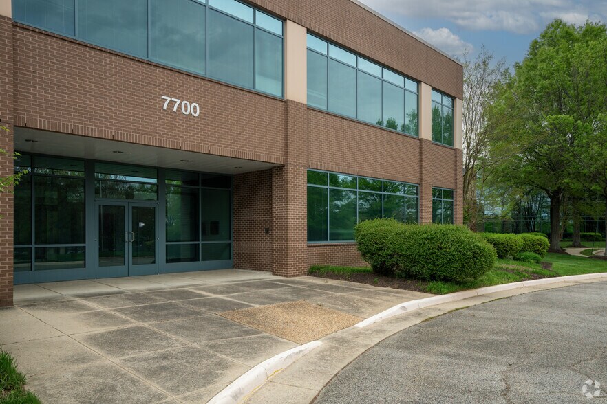 More Photos Of 7375 Boston Blvd, Springfield Unknown For Lease