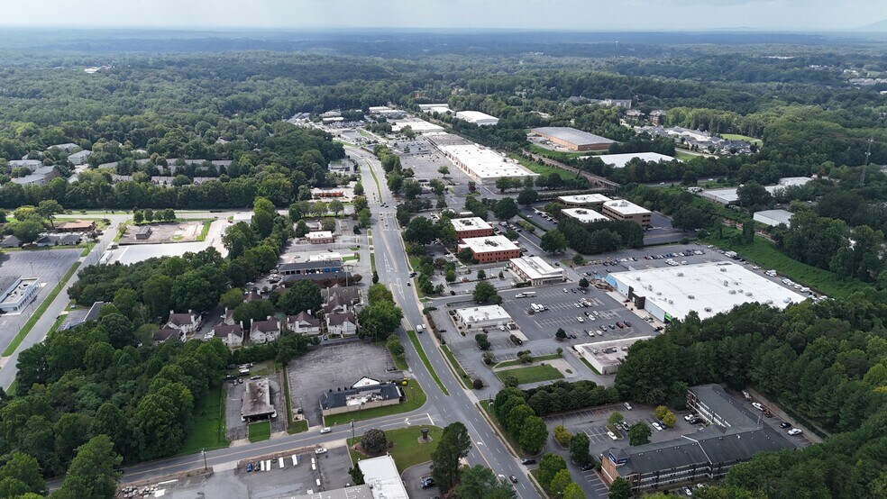 More Photos Of 7844 North Point Blvd, Winston-Salem Land For Sale