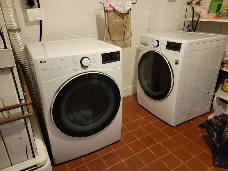 More Photos Of 1075 Queen Anne Rd, Teaneck Religious Facility For Sale