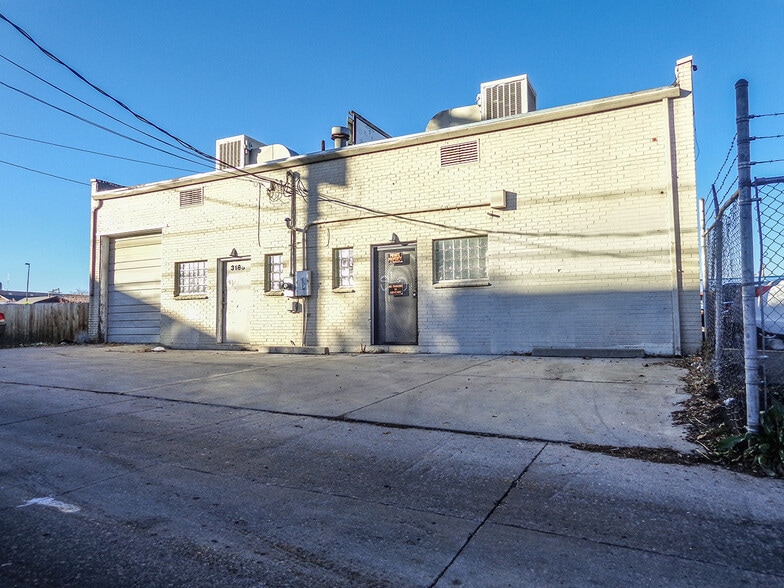 More Photos Of 3188 W Alameda Ave, Denver Warehouse For Sale