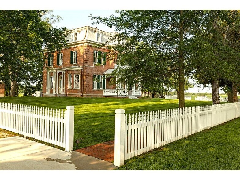 More Photos Of 20400 280th Trl, Grand Pass Specialty For Sale