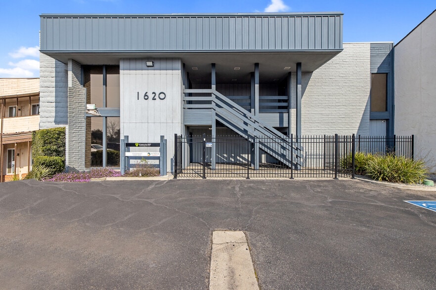 Primary Photo Of 1620 W Mineral King Ave, Visalia Office For Sale