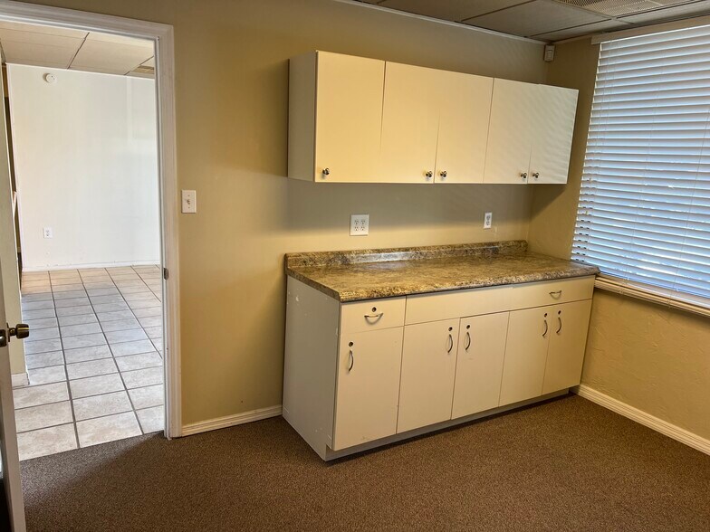 More Photos Of 21234 Olean Blvd, Port Charlotte Storefront Retail Office For Lease