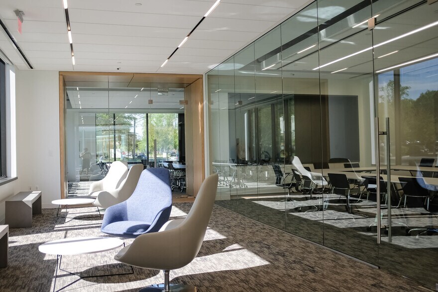 More Photos Of 6116 Executive Blvd, Rockville Office For Lease