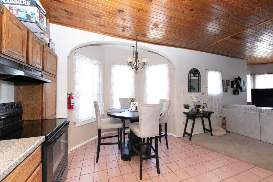 More Photos Of 604 White Horse Pike, Oaklyn Storefront For Sale