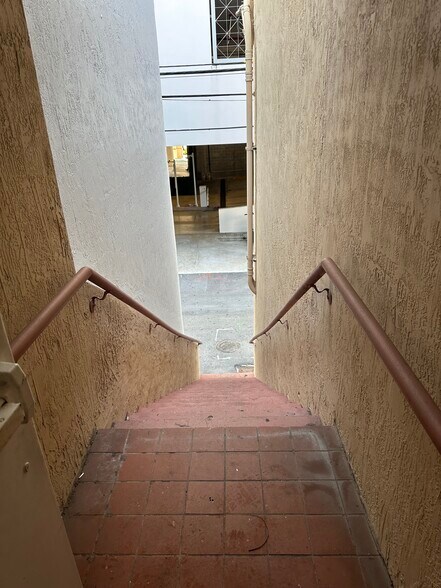 More Photos Of 268-270 Alhambra Cir, Coral Gables Office For Lease