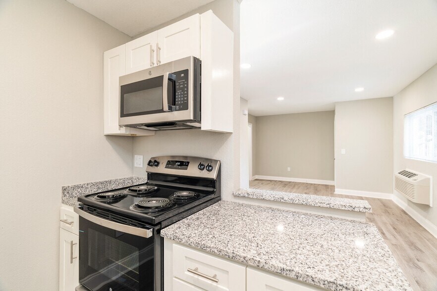 More Photos Of 2300 Davenport Rd, Knoxville Apartments For Sale