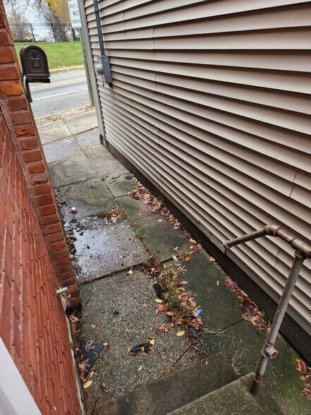 More Photos Of 3006 Harrison Ave, Cincinnati Storefront For Sale