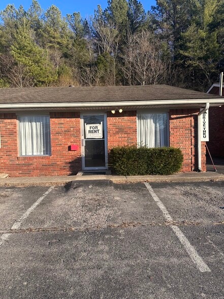 Primary Photo Of 686 S Highway 25 W, Williamsburg Office For Lease