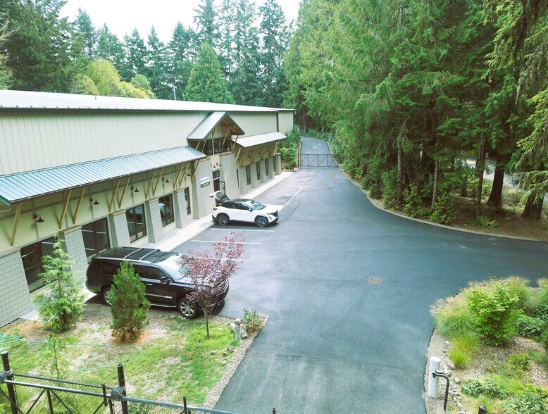 More Photos Of 6455 Fletcher Bay, Bainbridge Island Self Storage For Sale