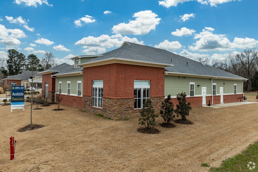 More Photos Of 6245 Greenlee St, Arlington Office For Sale