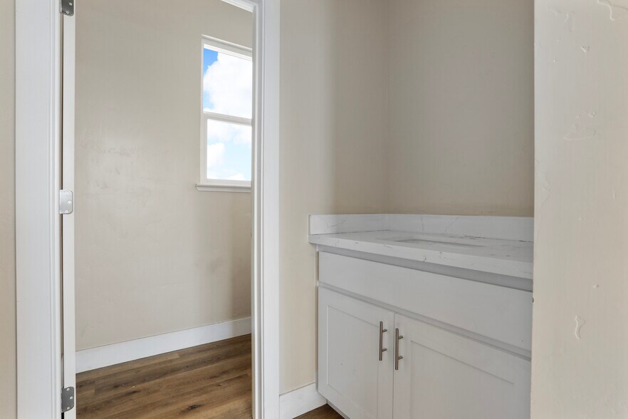 More Photos Of , Sacramento Unknown For Sale