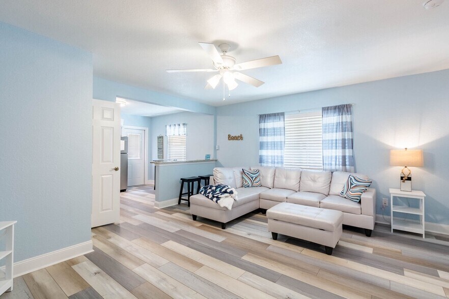 More Photos Of 600 68th Ave, Saint Pete Beach Hotel For Sale