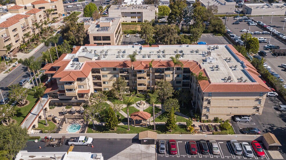 More Photos Of 18700 Florida St, Huntington Beach Apartments For Sale