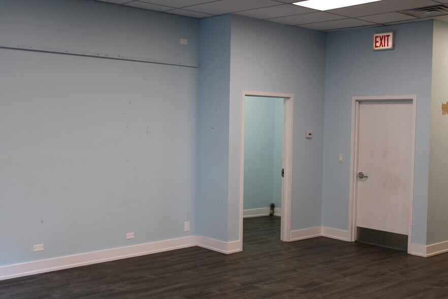 More Photos Of 4407 N Hazel St, Chicago Apartments For Lease