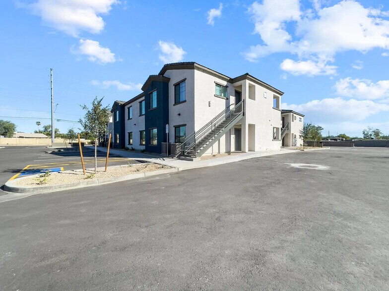 More Photos Of , Phoenix Multifamily For Sale
