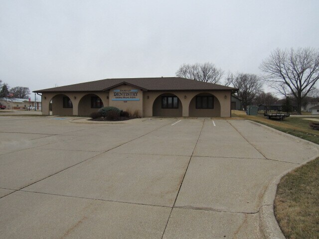 More Photos Of 630 S Main St, Monticello Office For Sale