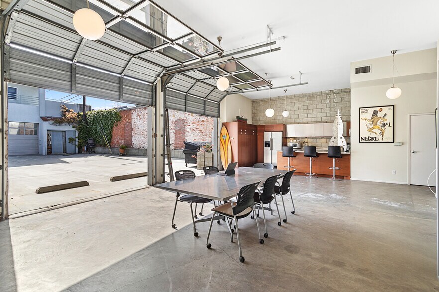 More Photos Of 905 Electric Ave, Venice Office For Lease