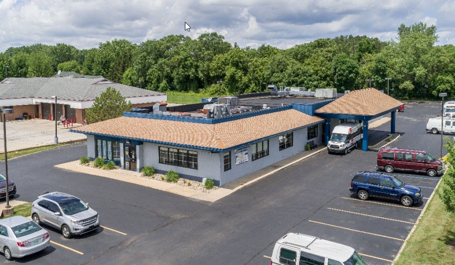 More Photos Of 1536 W Center Rd, Essexville Medical For Sale