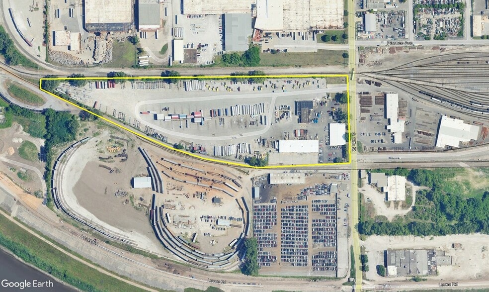 More Photos Of 1134 S 12th St, Kansas City Truck Terminal For Lease