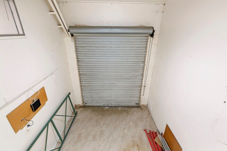 More Photos Of 4450 Enterprise St, Fremont Manufacturing For Sale