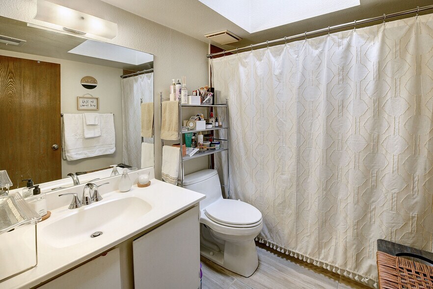 More Photos Of 2770 N Goyette Ave, Tucson Apartments For Sale