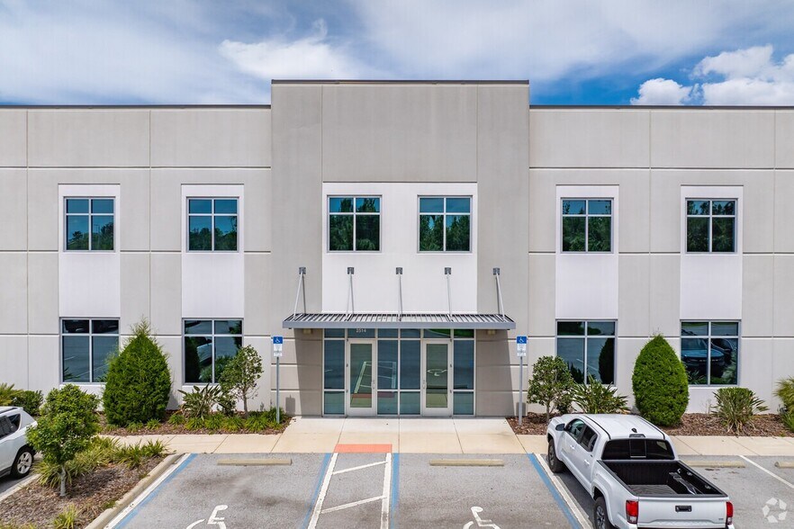 More Photos Of 2600 Lakepointe Pky, Odessa Unknown For Lease