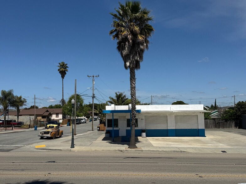 More Photos Of 801 E Market St, Salinas Auto Repair For Sale